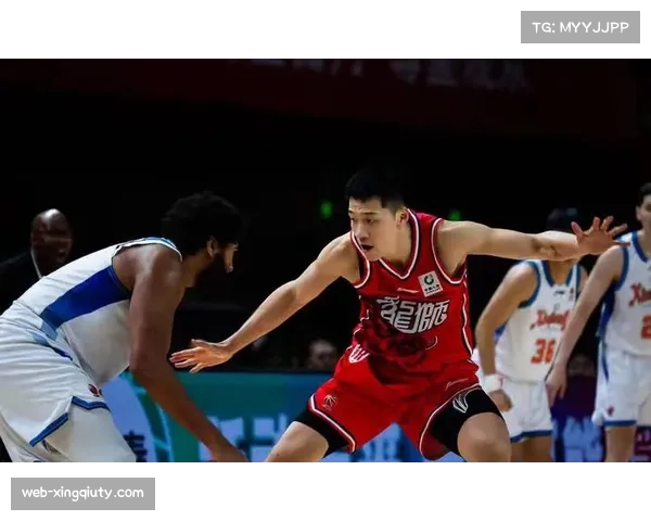 威金顿33分7篮板，广州末节防守发力逆转取胜