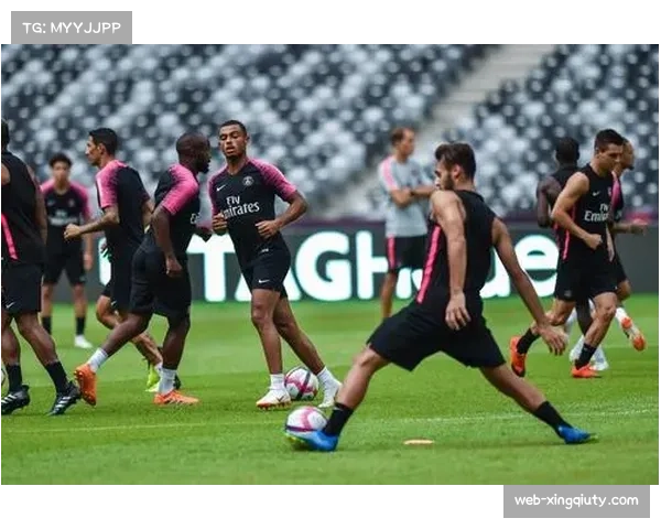 巴黎圣日耳曼举办社区足球节，吸引千名儿童参与